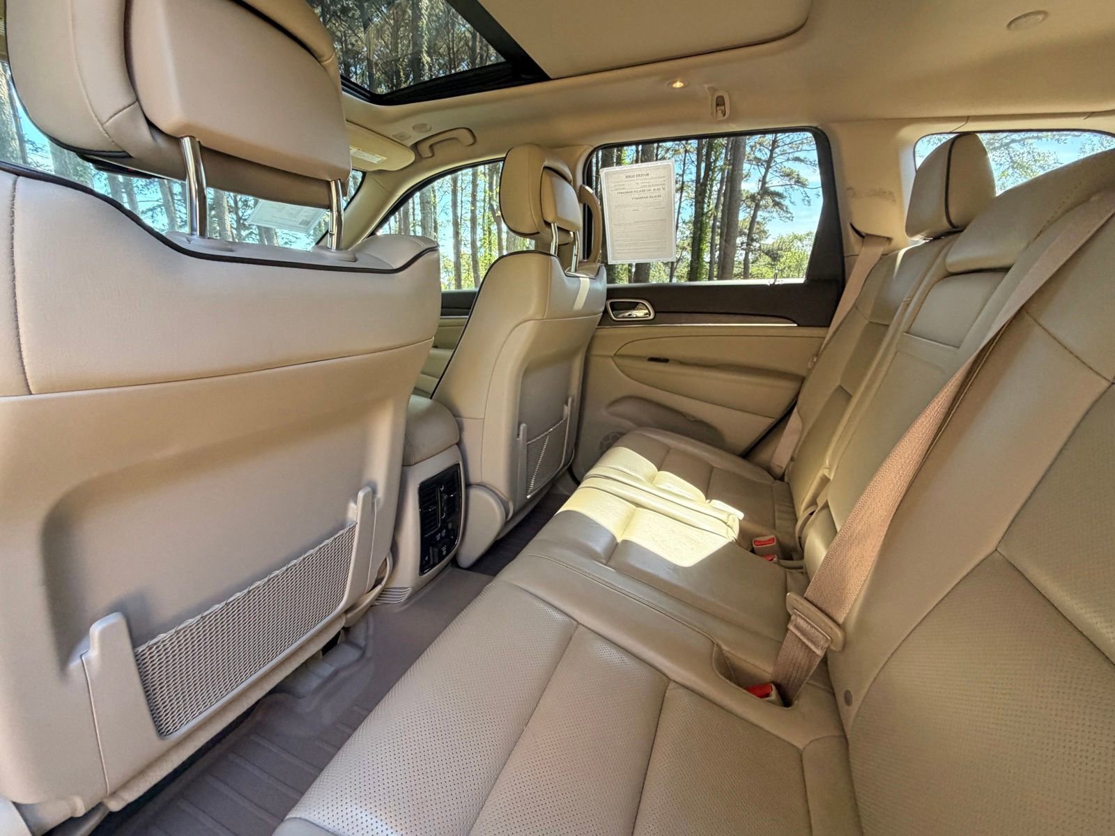 Used 2018 Jeep Grand Cherokee Overland AWD/4WD image 15