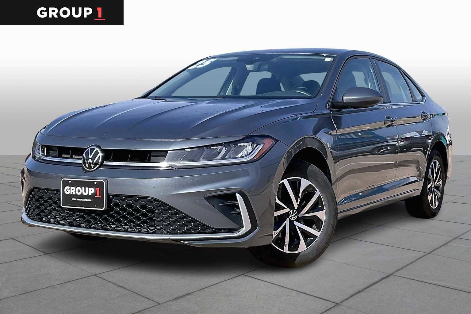 Used 2025 Volkswagen Jetta S image 1