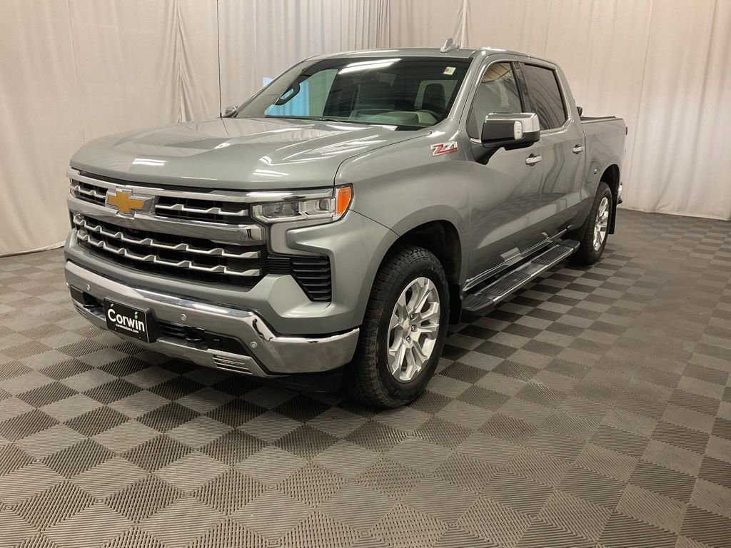 Used 2024 Chevrolet Silverado 1500 LTZ w/ Z71 Off-Road Package AWD/4WD image 5