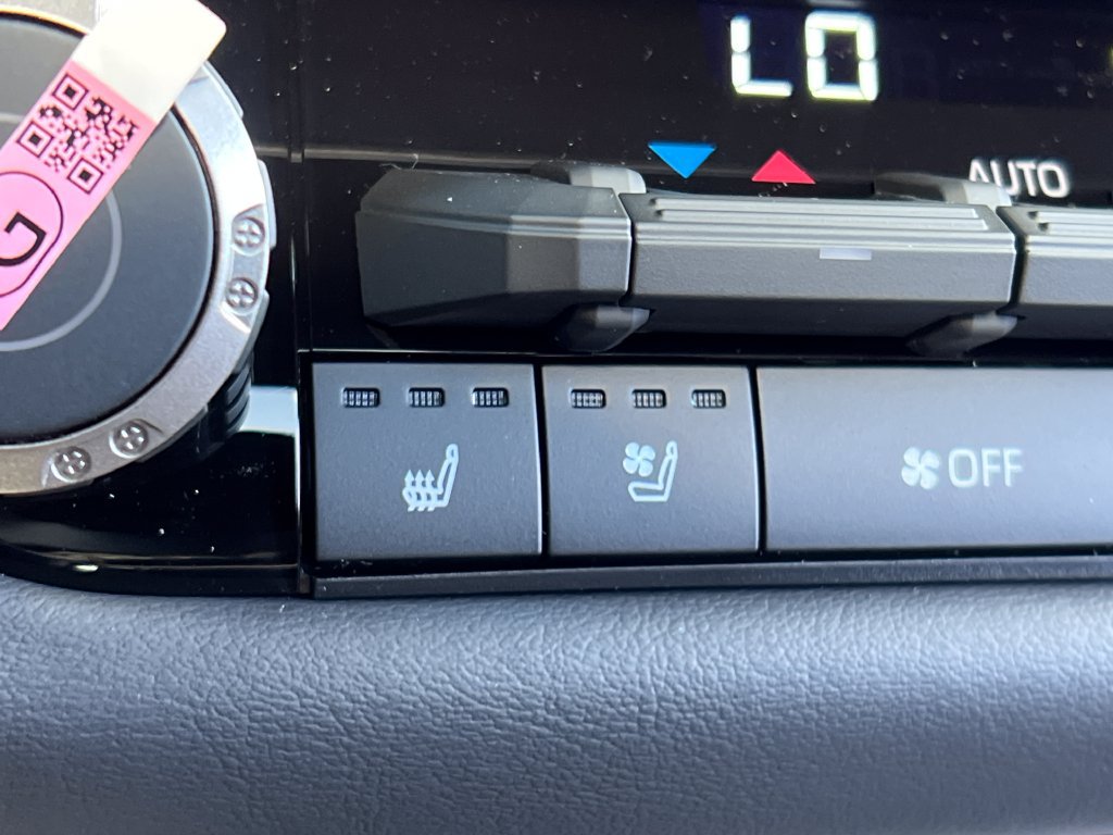 New 2026 Toyota Tundra Platinum AWD/4WD image 29