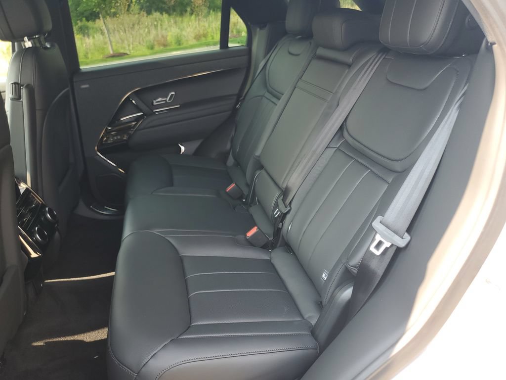 New 2026 Land Rover Range Rover Sport Dynamic SE AWD/4WD image 31