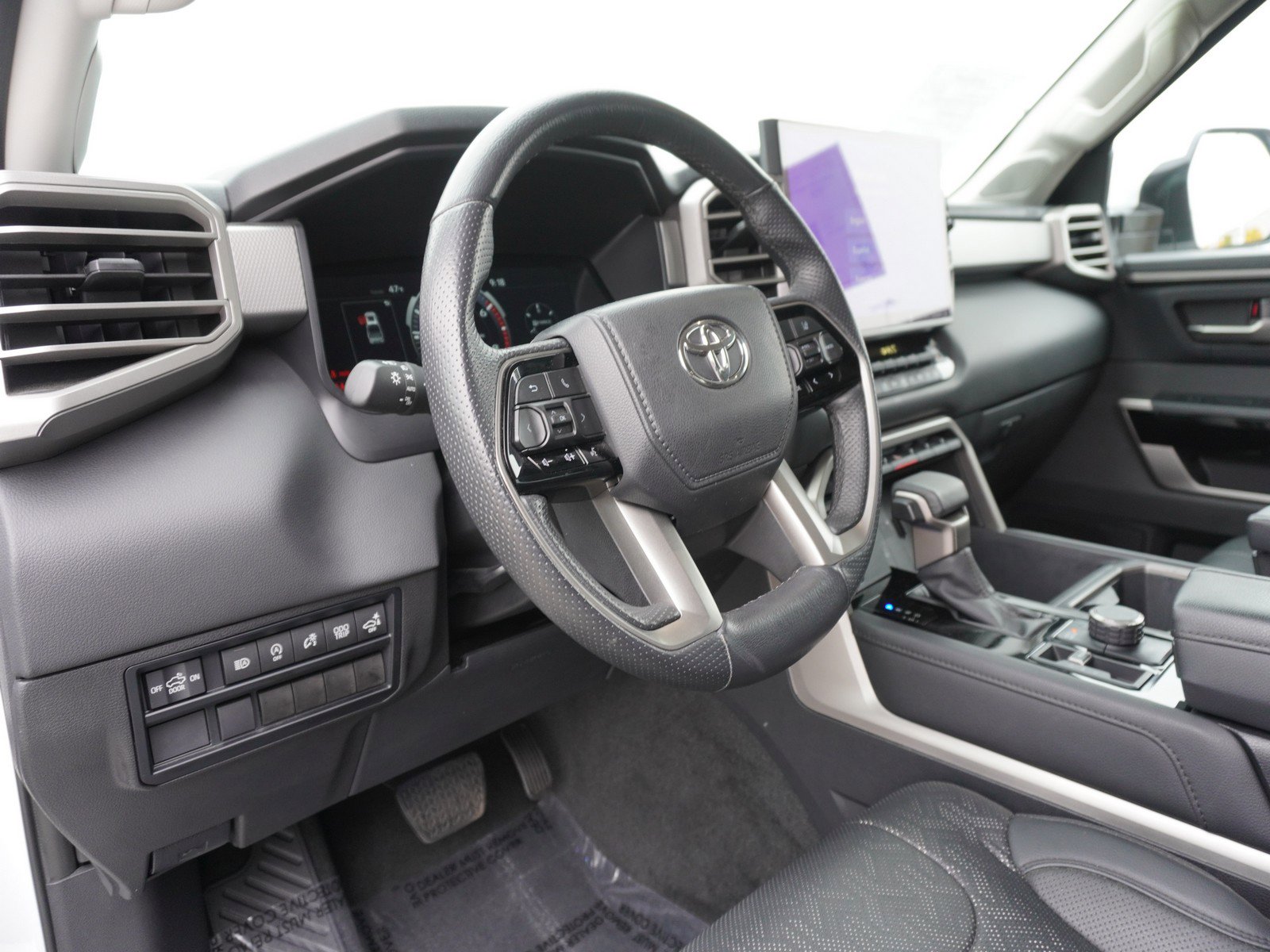 Used 2024 Toyota Tundra Limited image 21