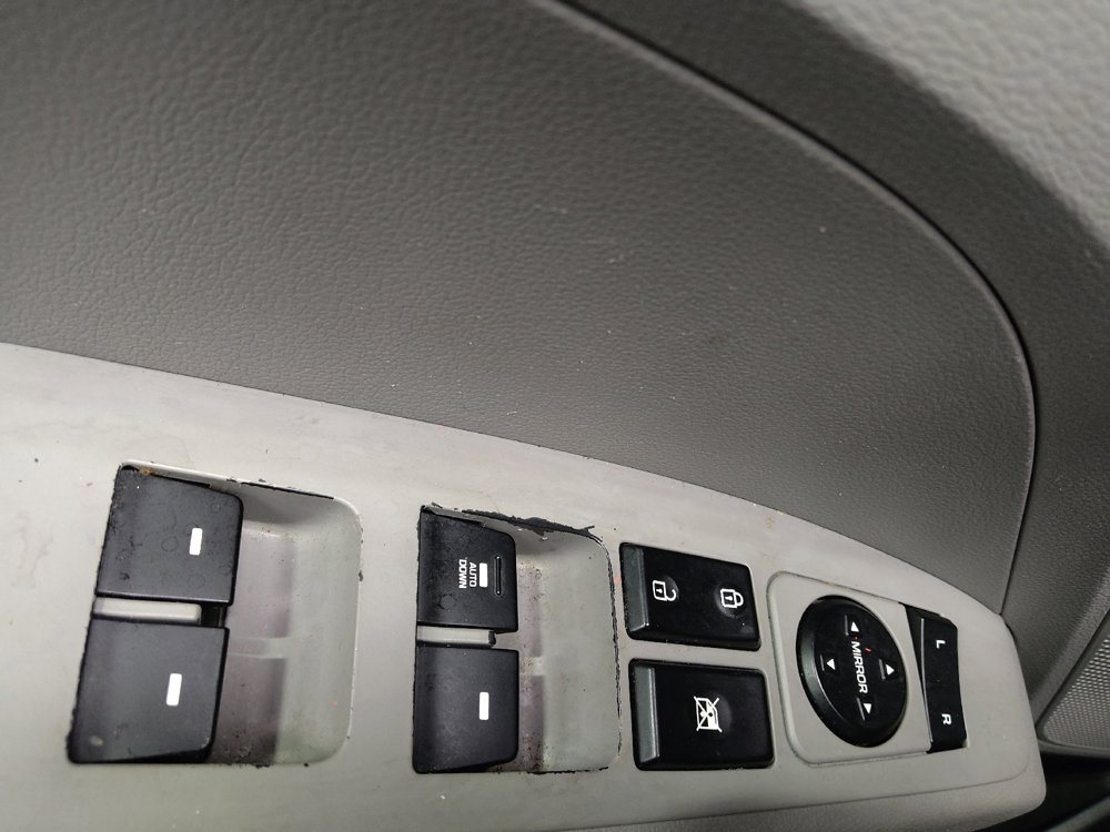 Used 2020 Hyundai Elantra SE image 27