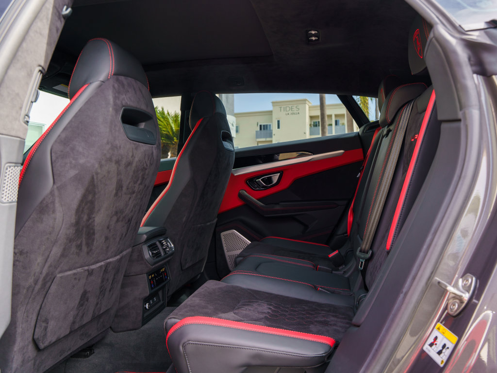 Used 2023 Lamborghini Urus S AWD/4WD image 29