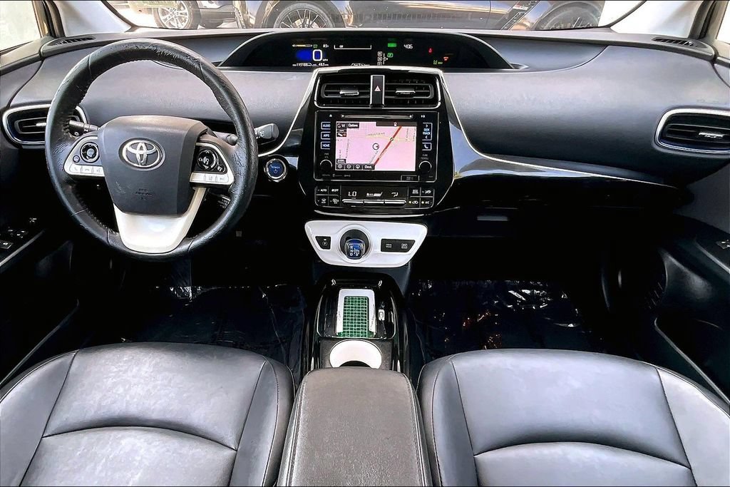 Used 2016 Toyota Prius Four Touring w/ Preferred Accessory Package FWD image 7