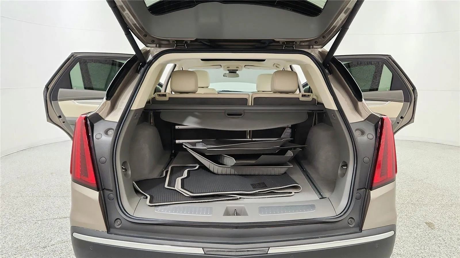 Used 2023 Cadillac XT5 Premium Luxury image 19