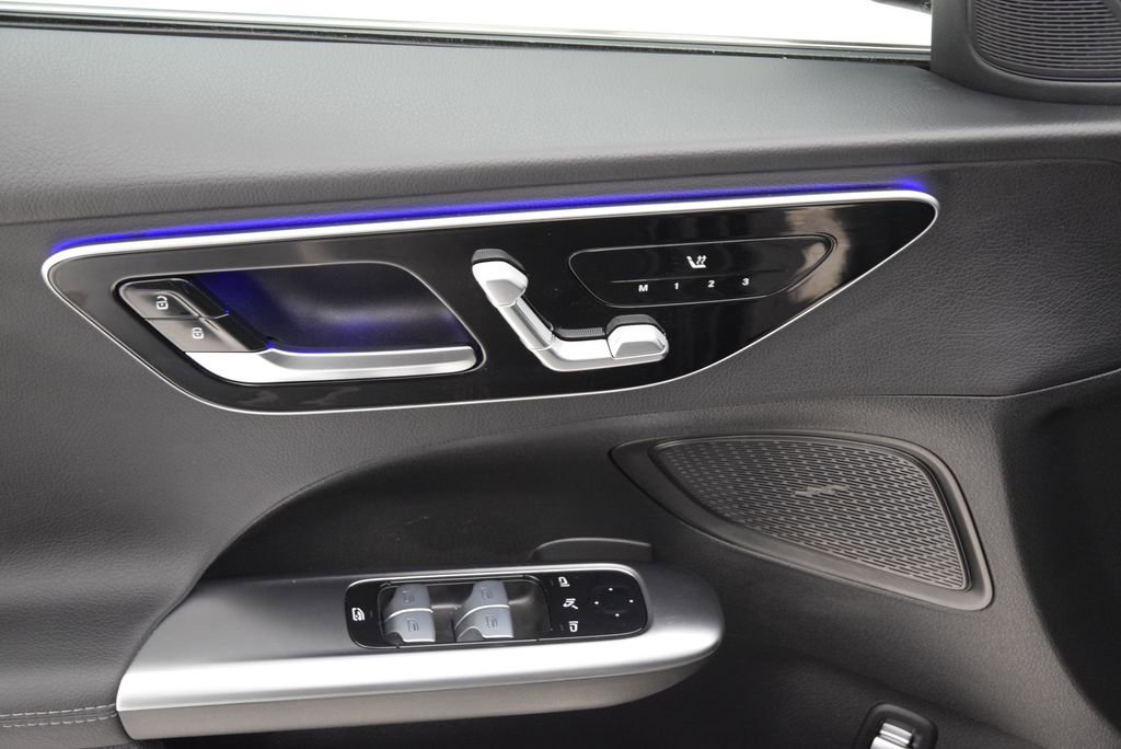 Used 2024 Mercedes-Benz C 300 Sedan image 22