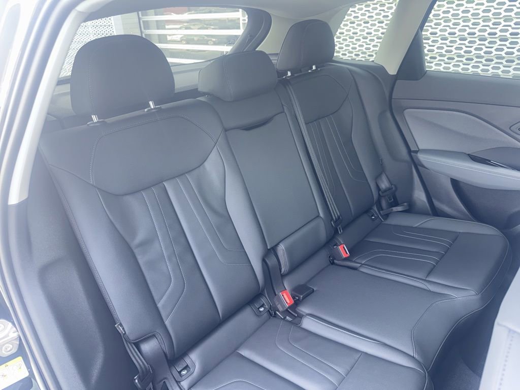 New 2026 Audi Q3 quattro 2.0T image 8