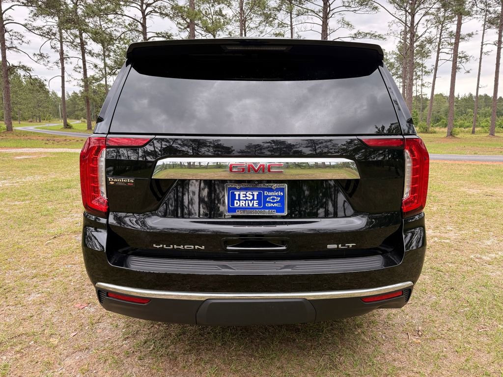 Used 2023 GMC Yukon SLT AWD/4WD image 4