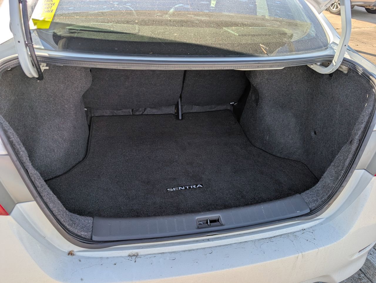 Used 2015 Nissan Sentra SR w/ SR Premium Package image 7