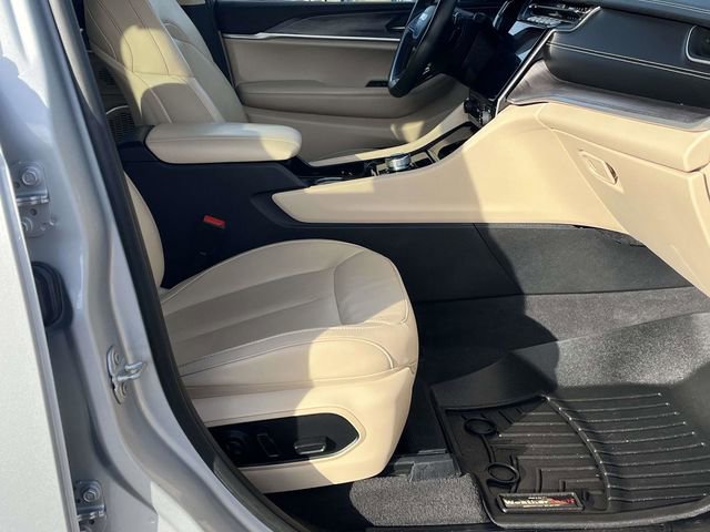 Used 2022 Jeep Grand Cherokee Limited w/ MOPAR Finishing Package image 24