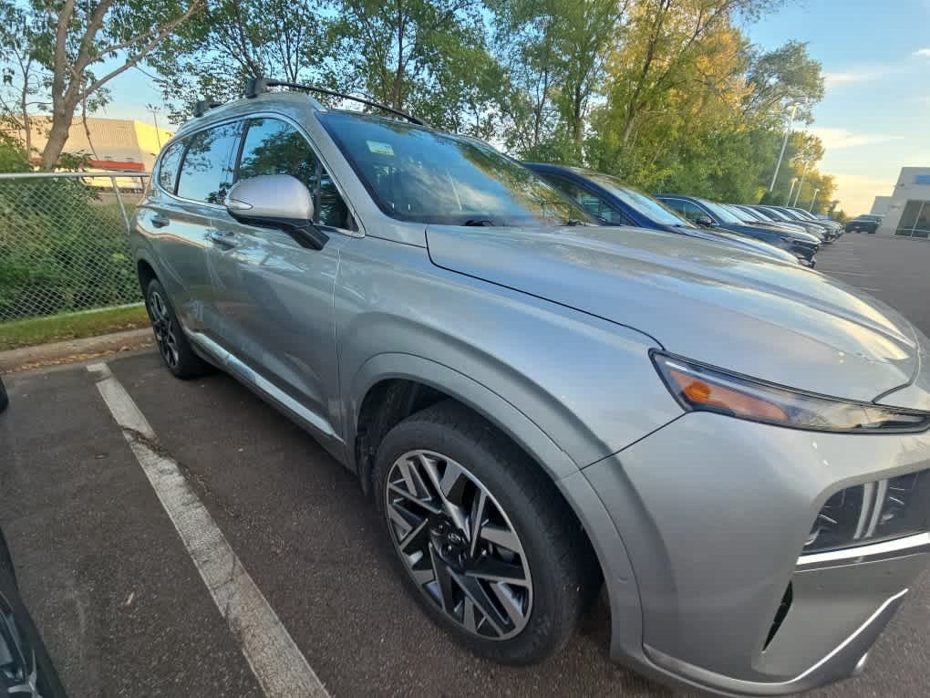 Used 2022 Hyundai Santa Fe Calligraphy AWD/4WD image 3