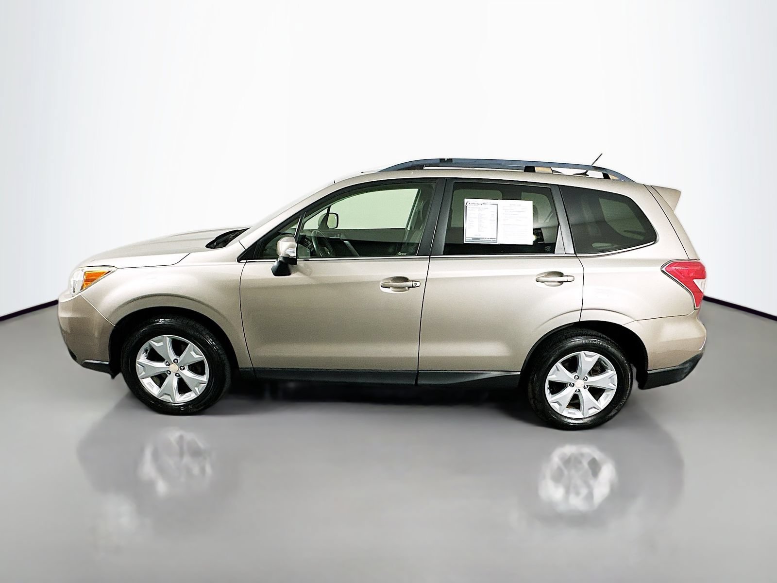 Used 2015 Subaru Forester 2.5i Limited AWD/4WD image 4