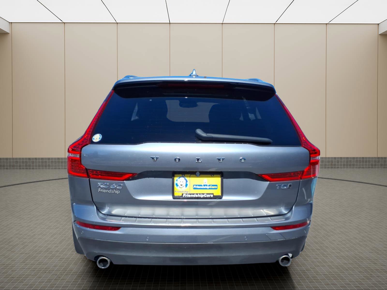 Used 2021 Volvo XC60 T5 Momentum w/ Premium Package image 8