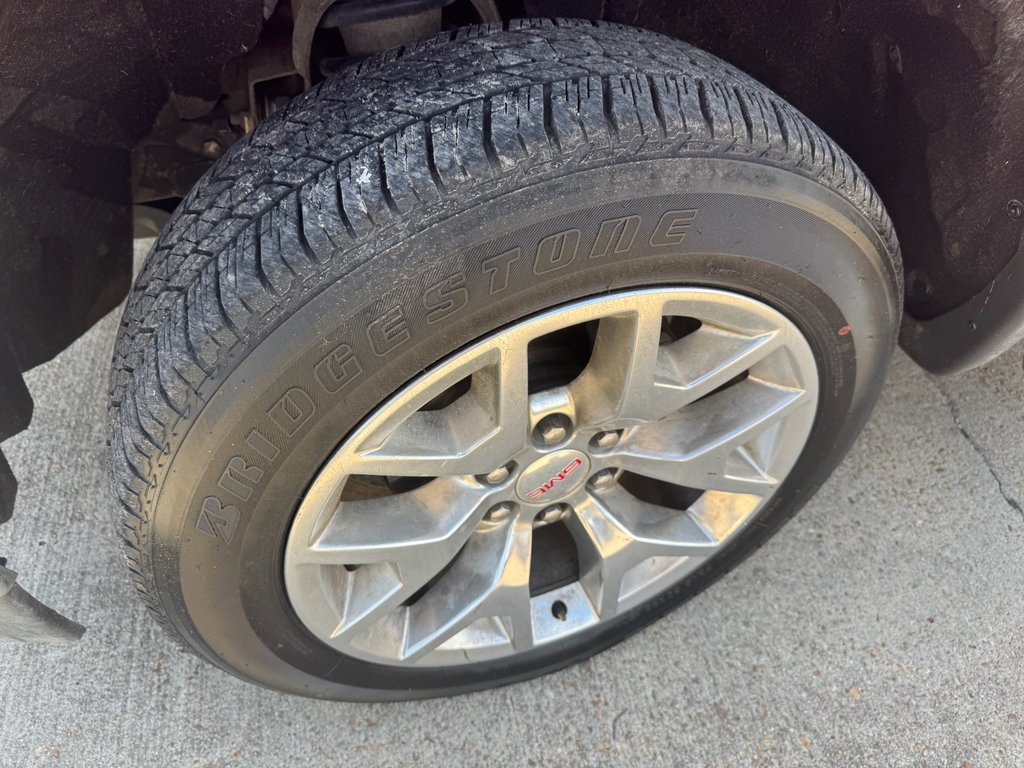 Used 2017 GMC Sierra 1500 SLT w/ SLT Premium Package AWD/4WD image 9