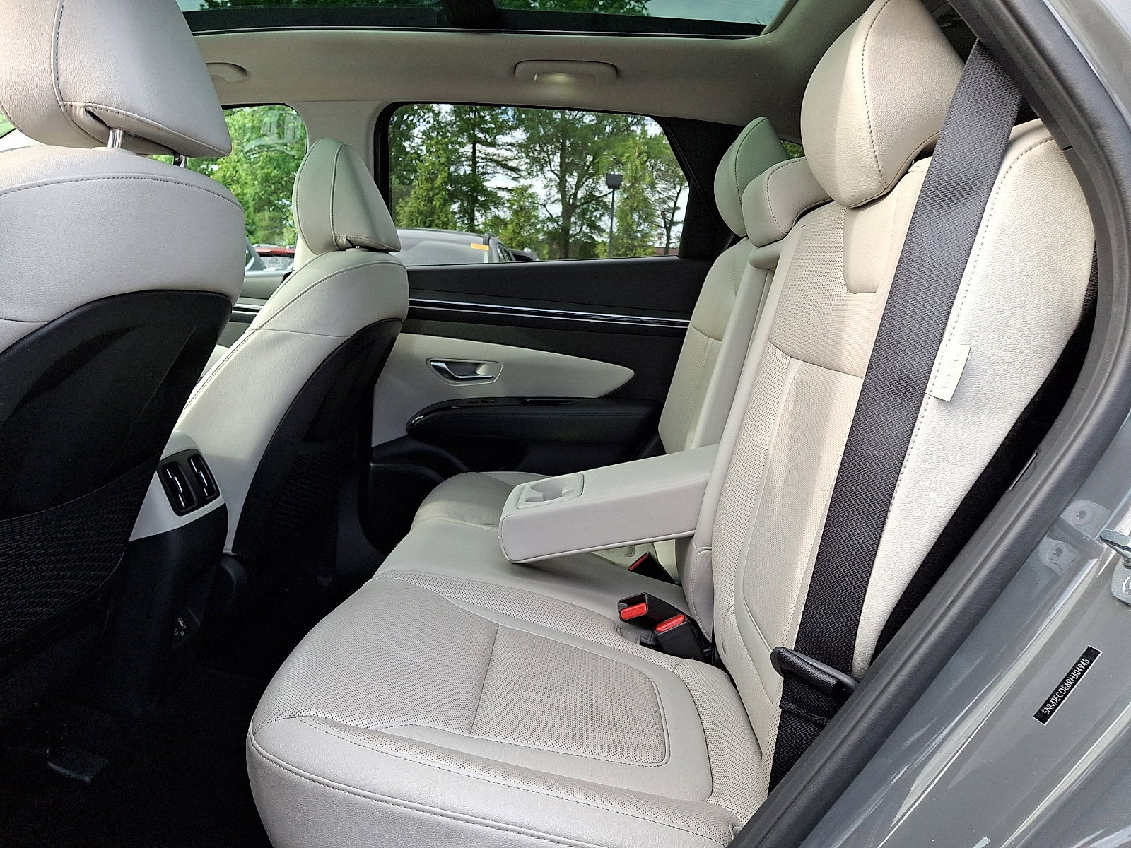 Certified 2024 Hyundai Tucson Limited AWD/4WD image 10