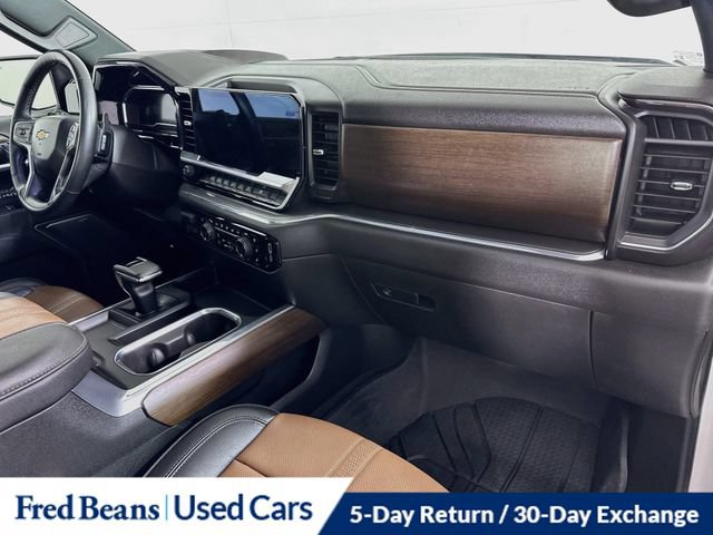Certified 2024 Chevrolet Silverado 1500 High Country w/ High Country Premium Package AWD/4WD image 36
