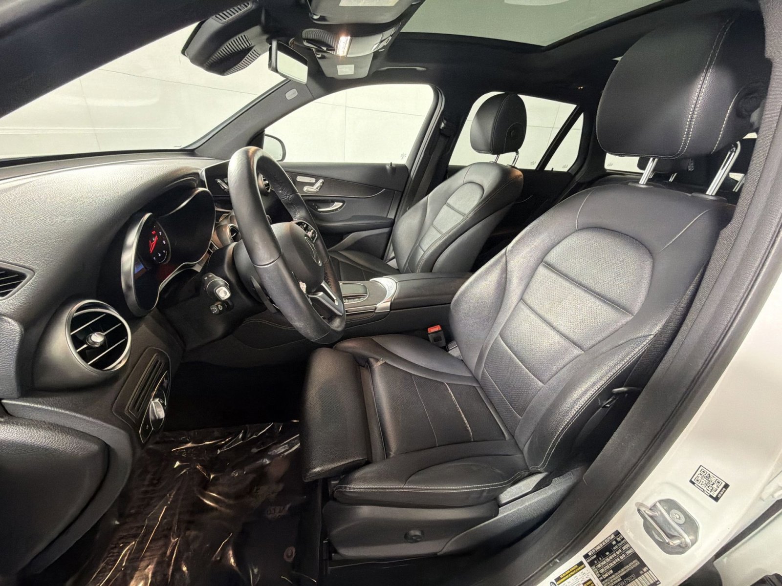 Used 2020 Mercedes-Benz GLC 300 GLC 300 image 13