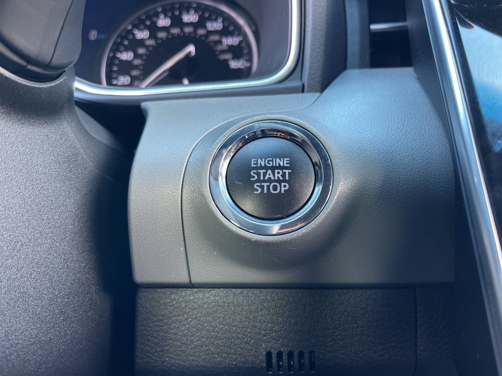 Certified 2019 Toyota Avalon Limited image 13