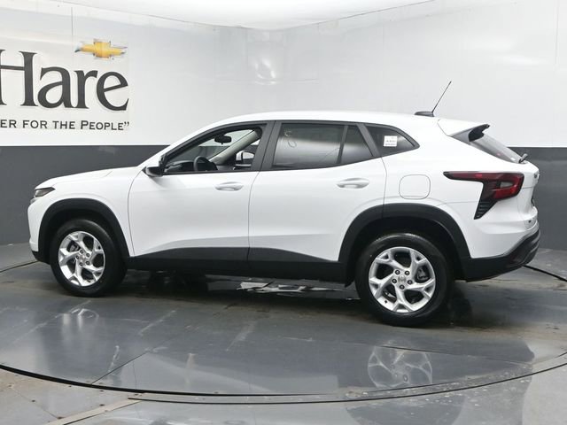 New 2026 Chevrolet Trax LS w/ LS Convenience Package image 30