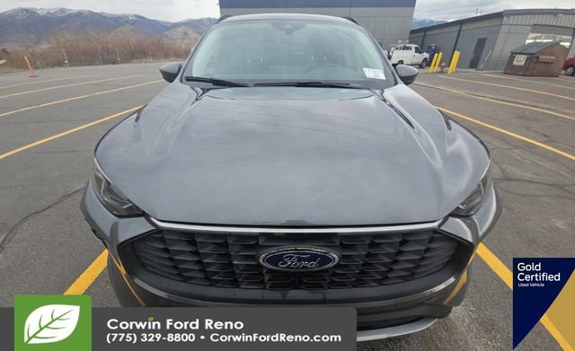 Used 2025 Ford Escape Platinum image 2