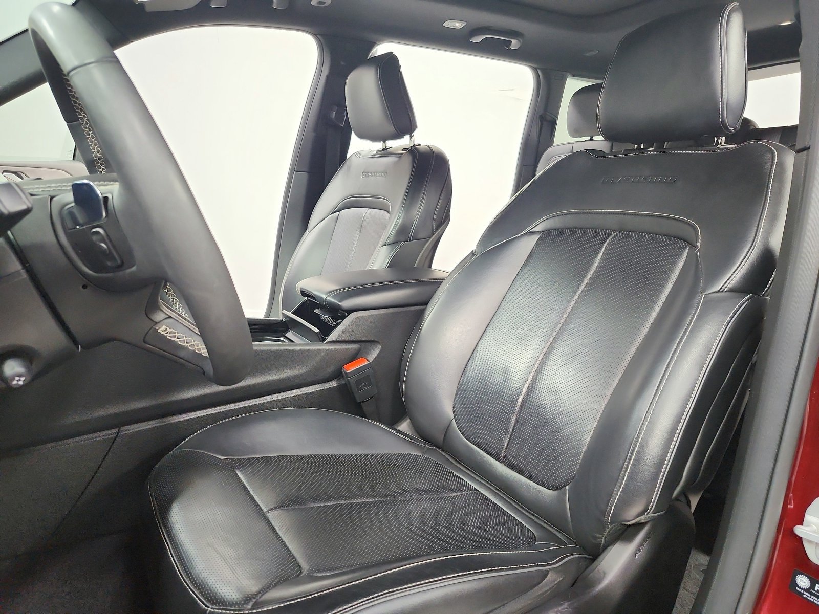 Used 2023 Jeep Grand Cherokee Overland AWD/4WD image 38