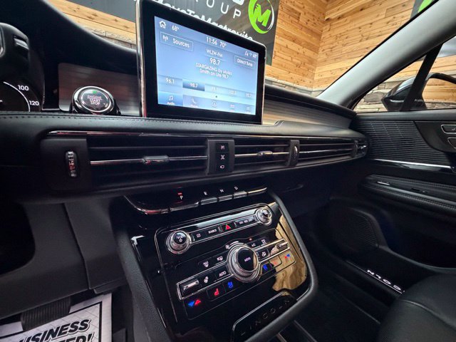 Used 2021 Lincoln Corsair AWD image 21