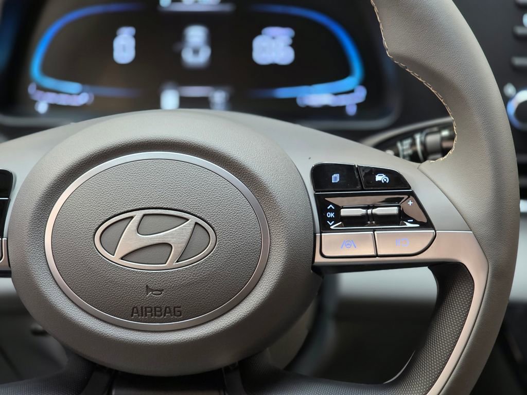 New 2026 Hyundai Elantra Sport FWD image 19