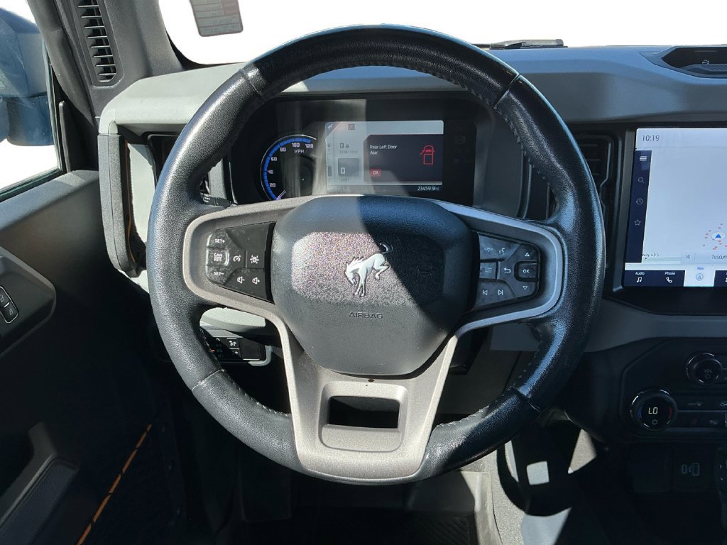 Used 2023 Ford Bronco Badlands w/ Sasquatch Package AWD/4WD image 18
