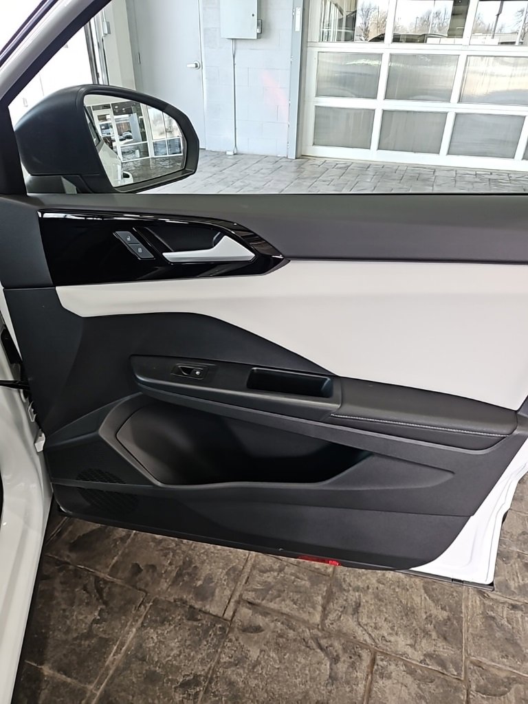 New 2026 Volkswagen Taos S image 11