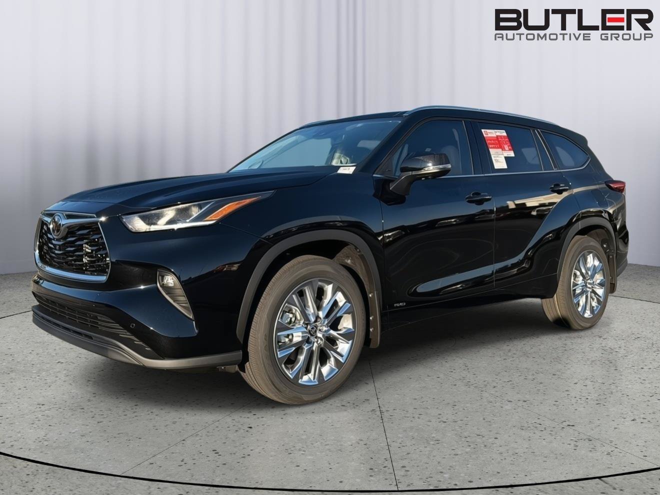 New 2026 Toyota Highlander Limited AWD/4WD image 2