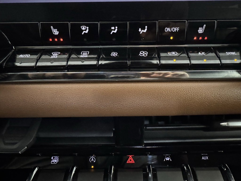 Certified 2023 GMC Canyon AT4 image 6