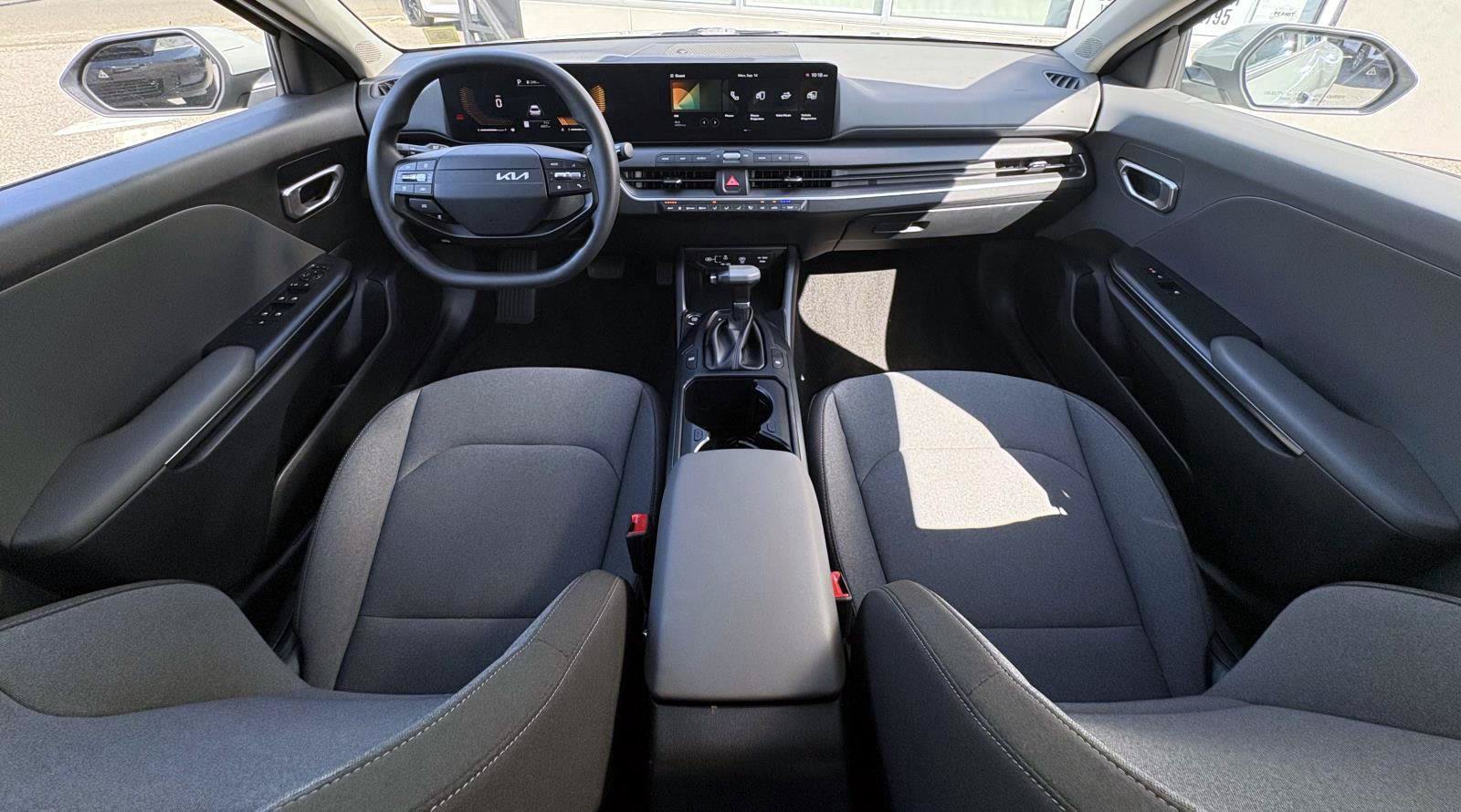 Certified 2025 Kia K4 FWD image 19