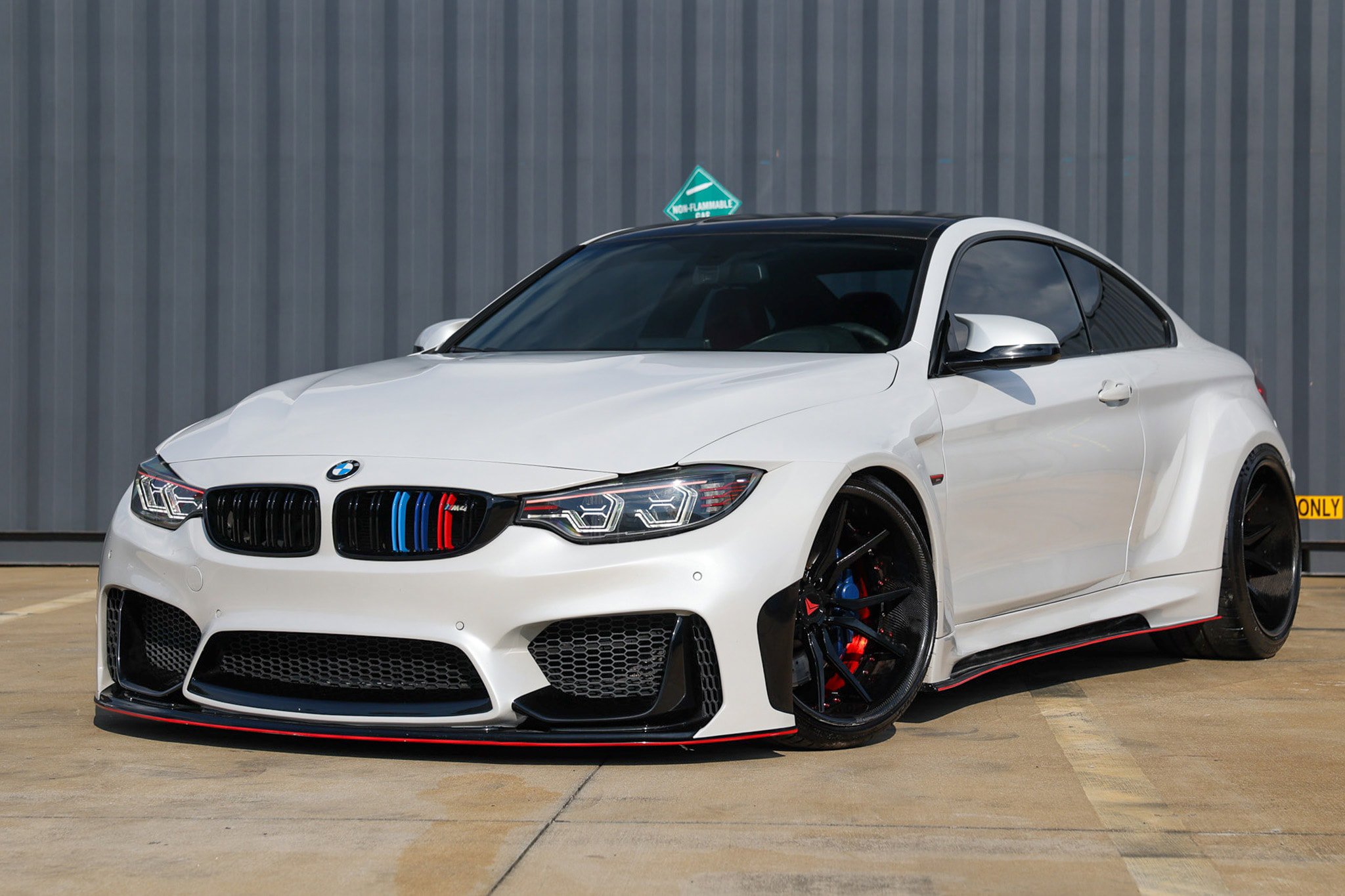 Used 2015 BMW M4 Coupe image 1