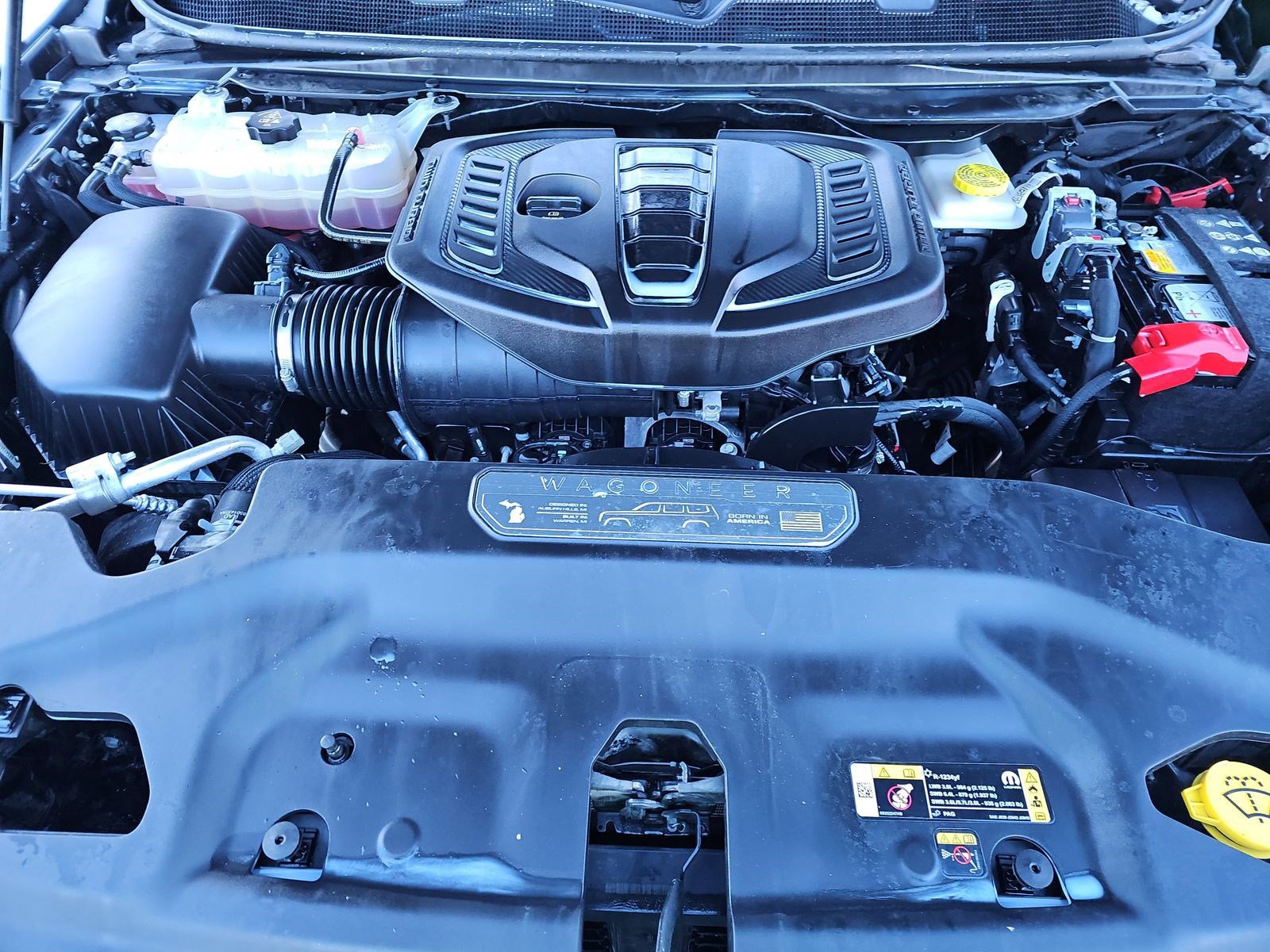 Used 2024 Jeep Wagoneer Series III w/ Premium Group I image 17