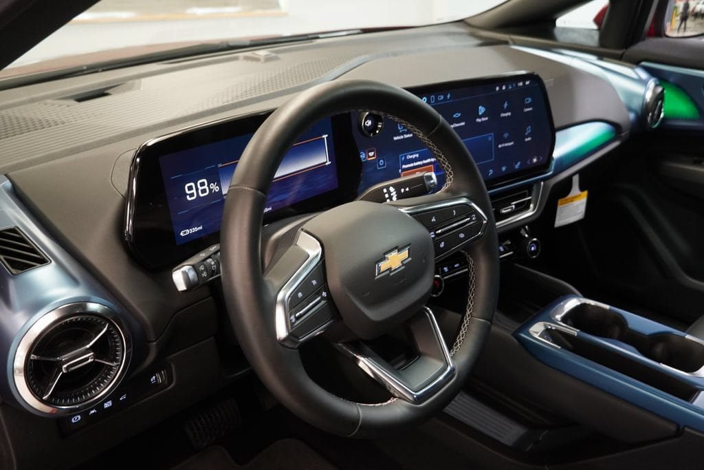New 2026 Chevrolet Equinox EV LT FWD image 6