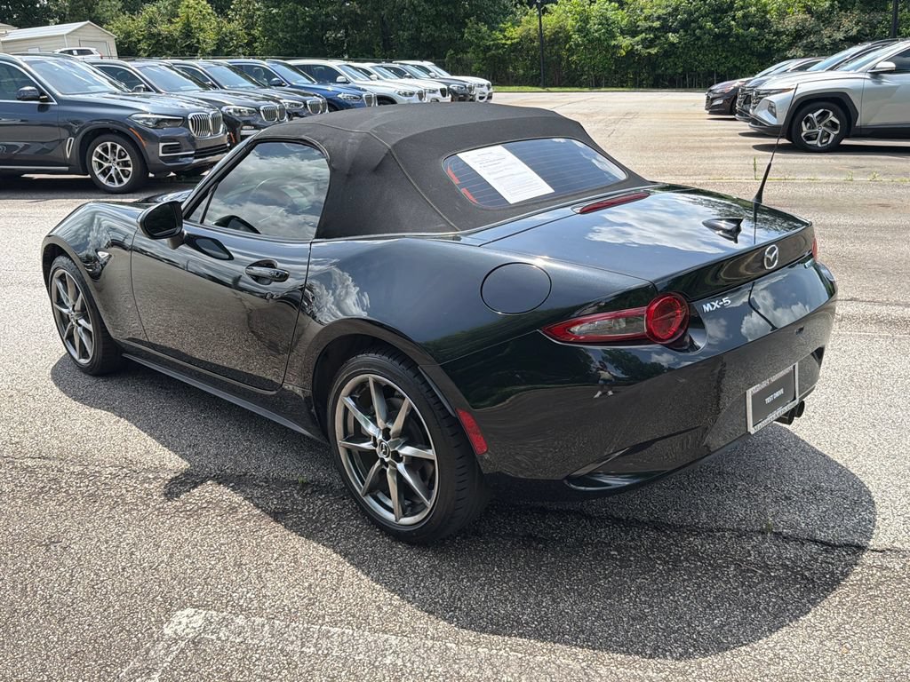 Used 2021 MAZDA MX-5 Miata Grand Touring RWD image 5