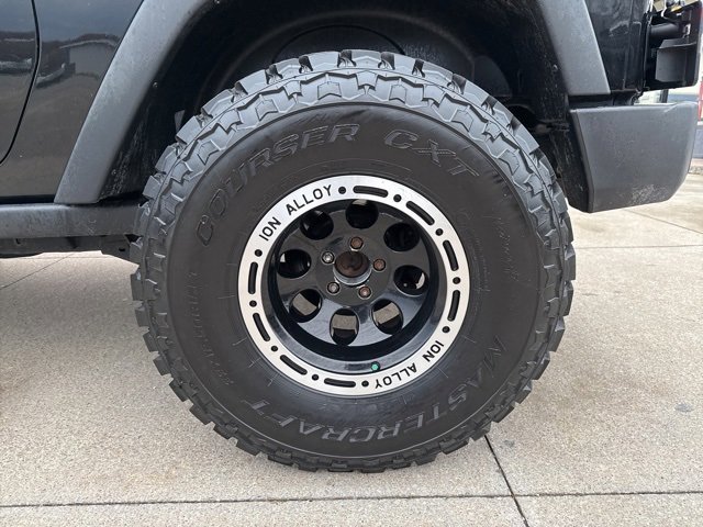 Used 2018 Jeep Wrangler Sport image 41