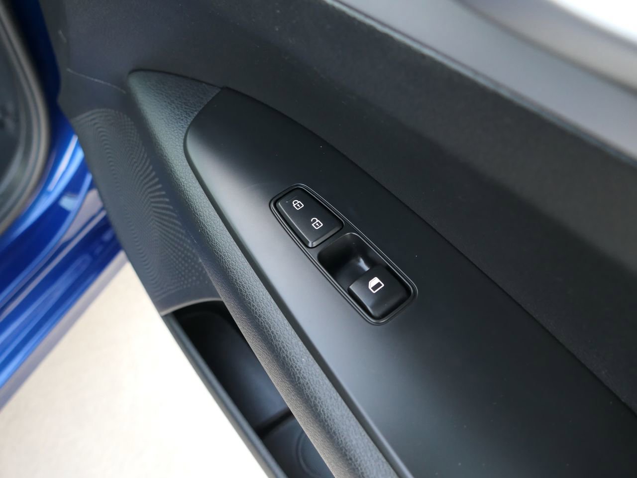 Used 2022 Kia Forte LXS image 27