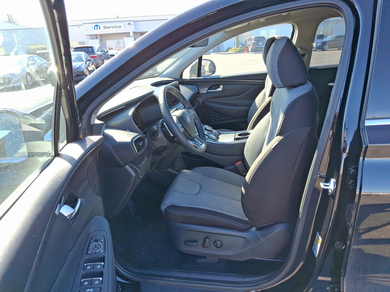 Used 2023 Hyundai Santa Fe SEL Convenience image 13