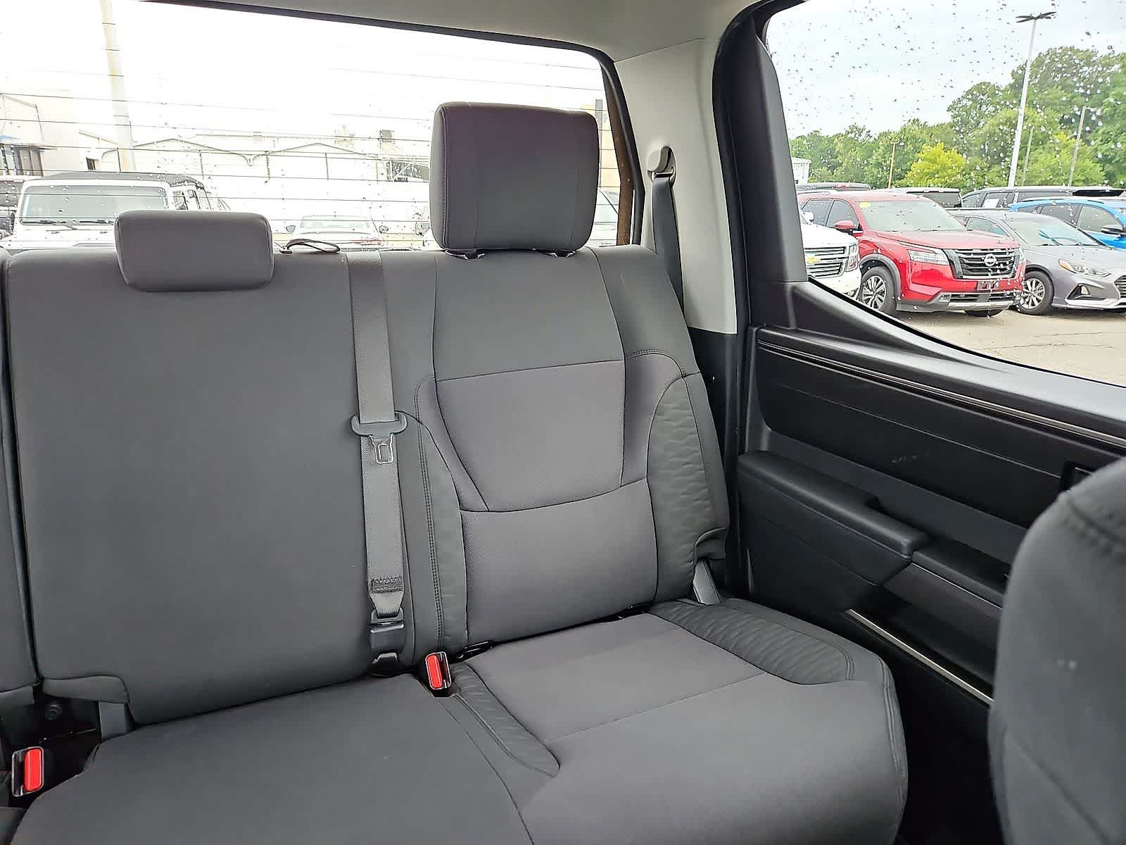 Used 2022 Toyota Tundra SR5 AWD/4WD image 15