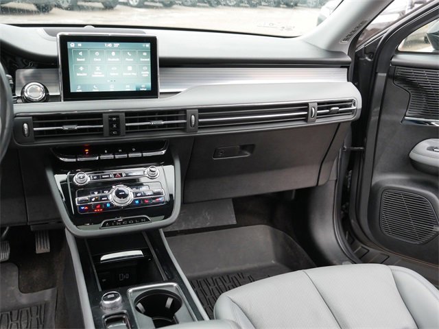 Used 2022 Lincoln Corsair AWD w/ Premium Package image 24