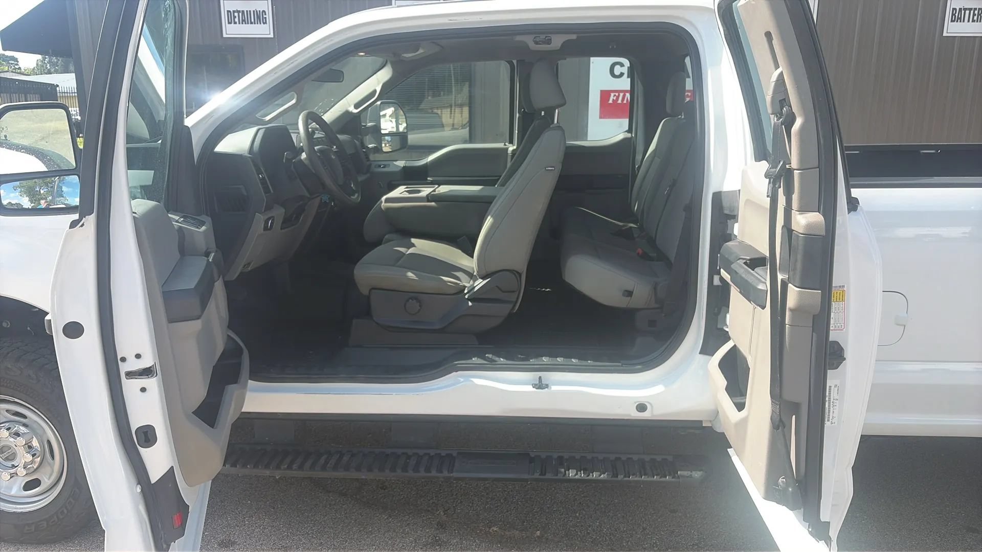 Used 2022 Ford F250 XL w/ Power Equipment Group AWD/4WD image 10