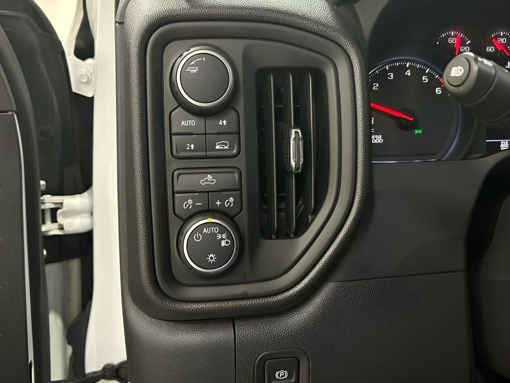 Used 2023 Chevrolet Silverado 1500 W/T image 23