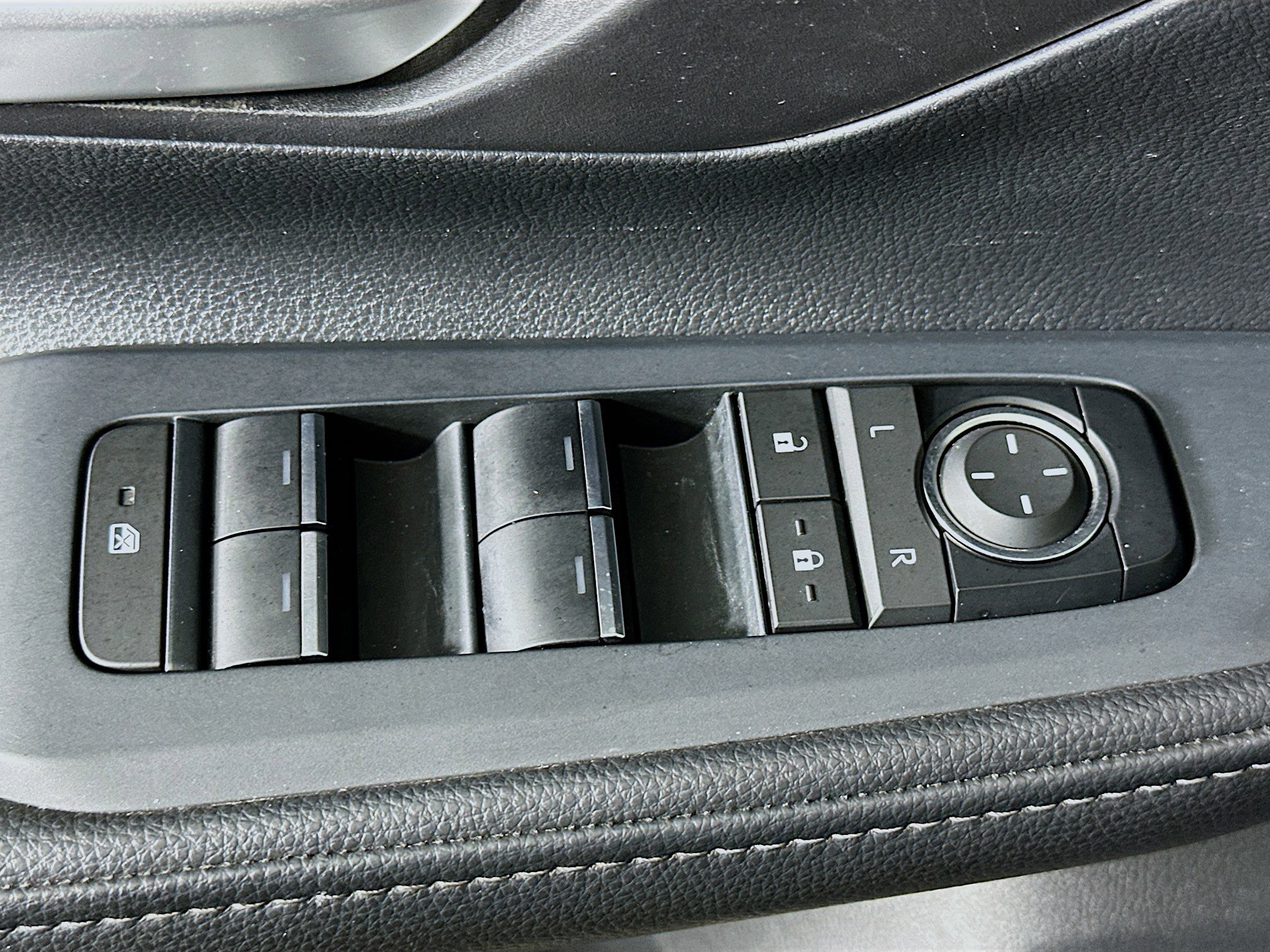 Used 2025 Toyota Grand Highlander XLE image 15