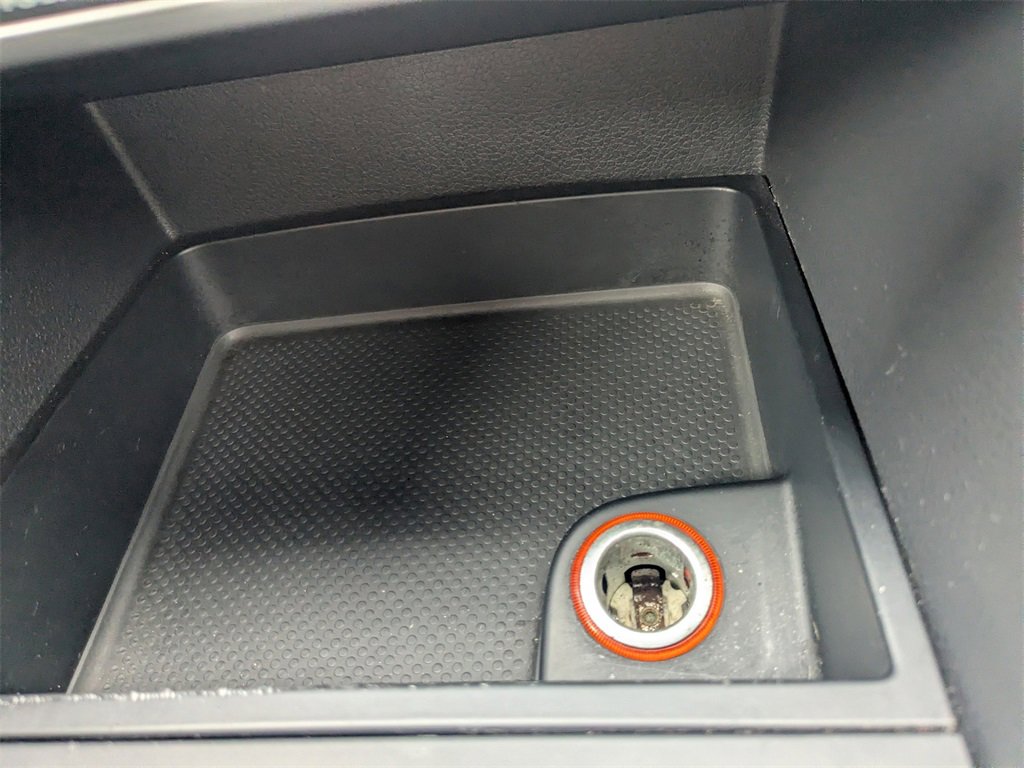 Used 2015 Volkswagen Passat 1.8T Limited Edition image 27