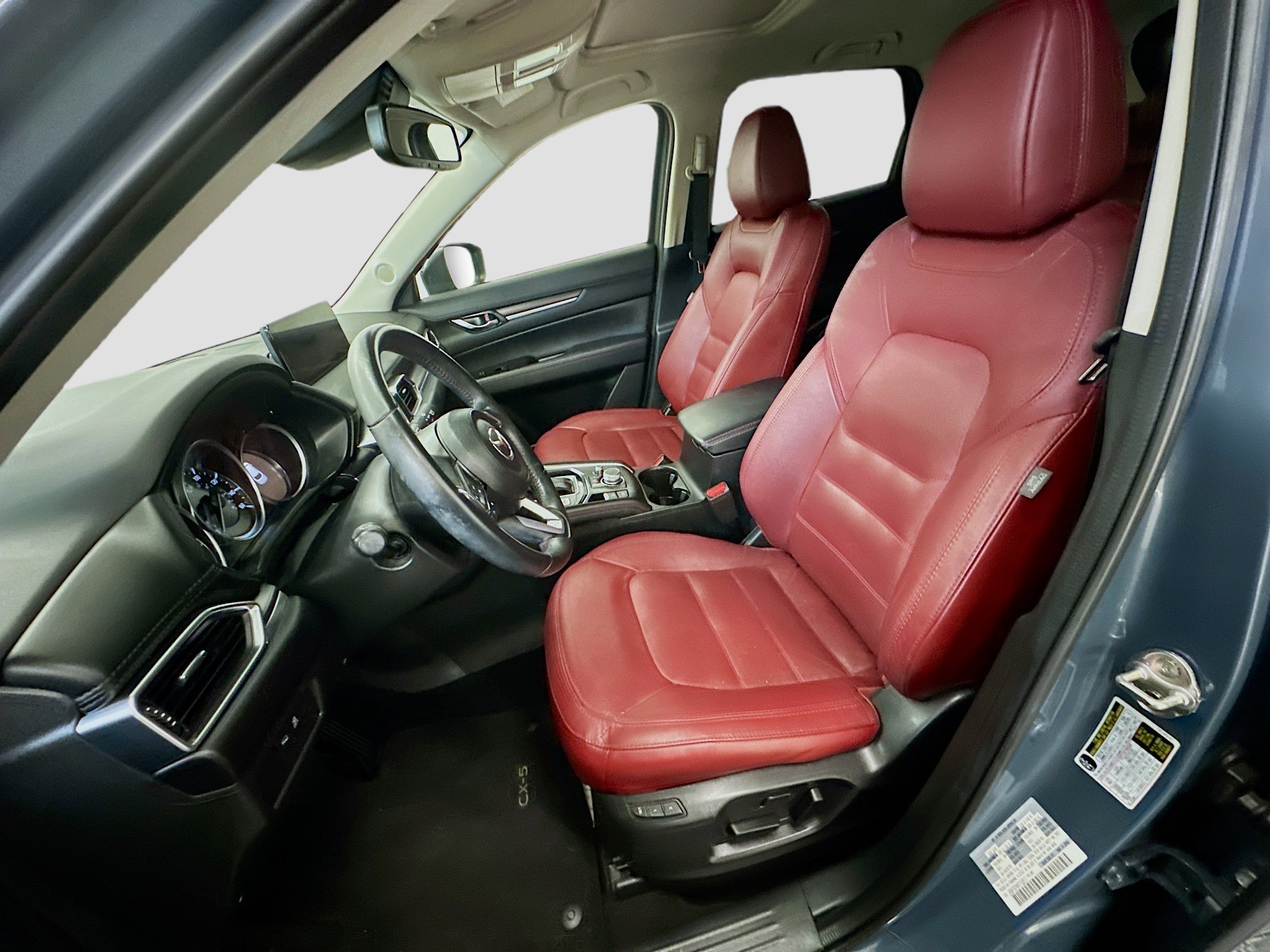 Used 2023 MAZDA CX-5 Carbon Edition image 13