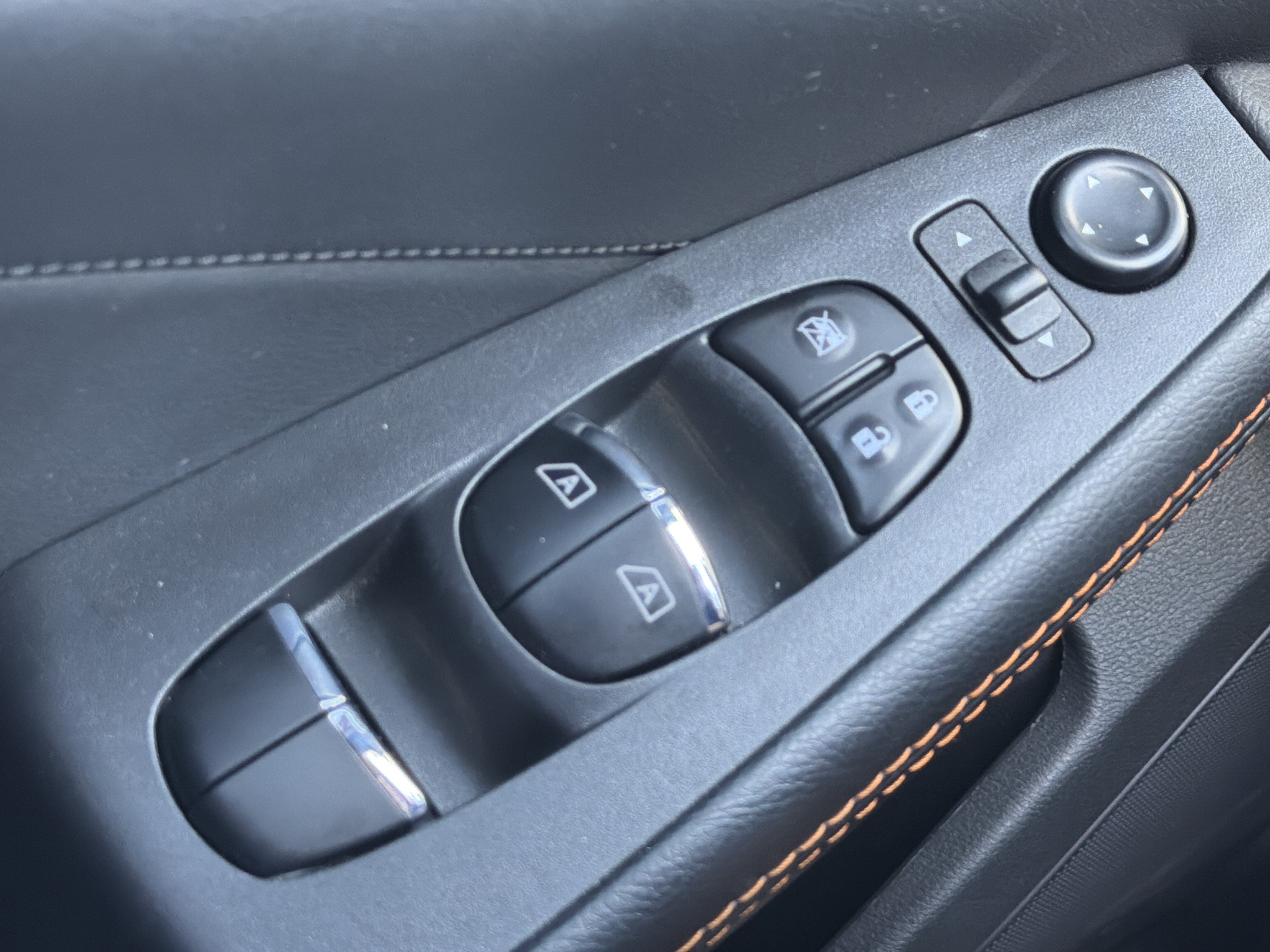 Used 2023 Nissan Maxima SR w/ Sport Mat Group FWD image 19