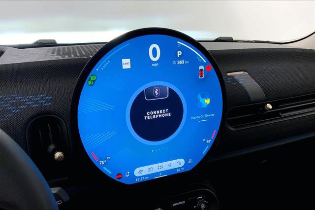 Certified 2025 MINI Cooper 2-Door Hardtop image 20