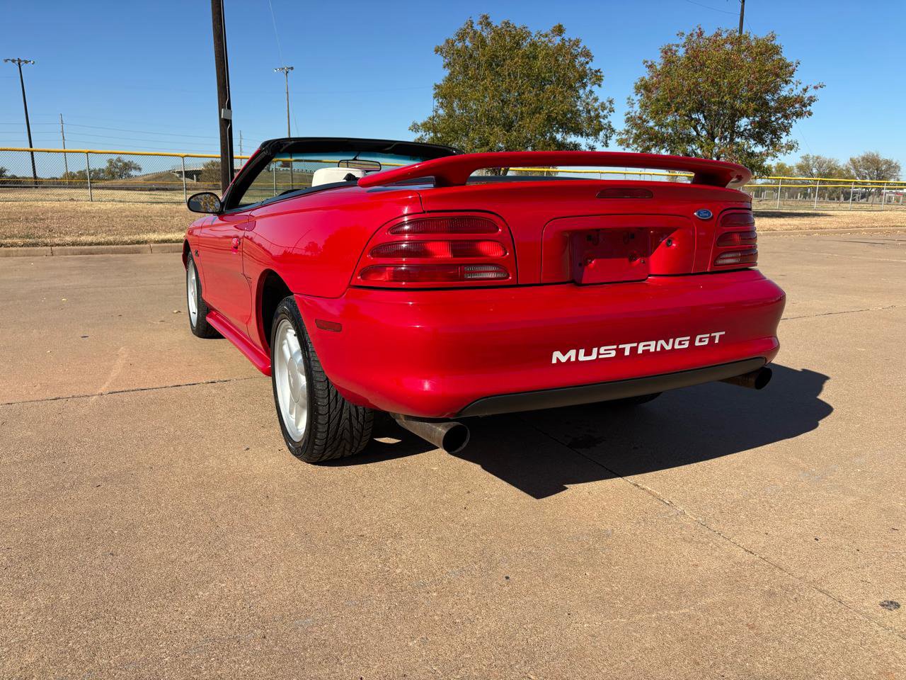 Used 1994 Ford Mustang GT RWD image 7